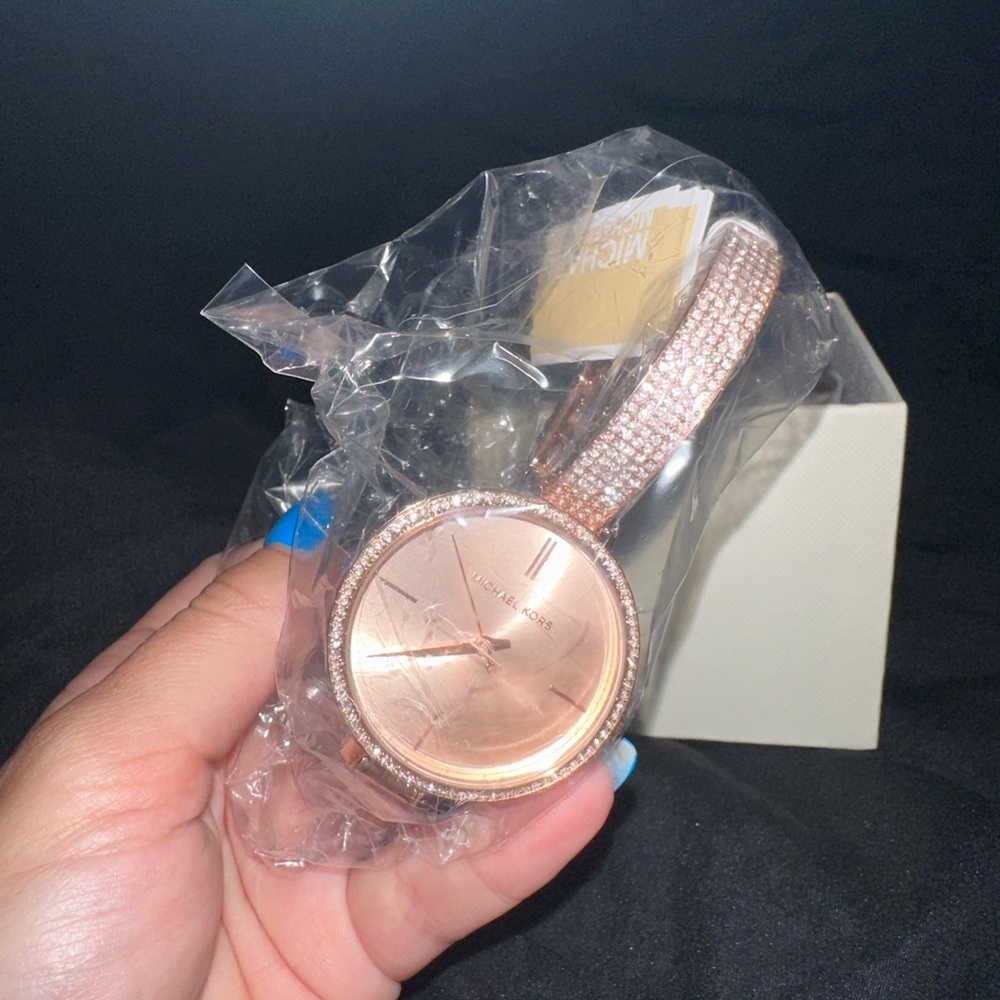 Michael kors rose gold watch *never worn